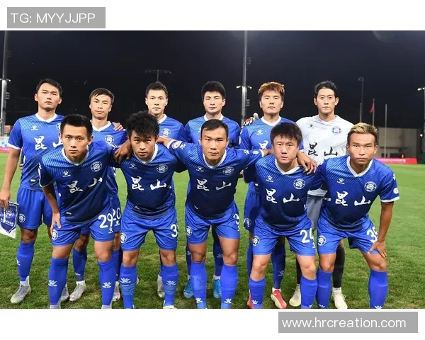 重庆足球队在最新状态排行榜中荣登第七名展现强劲实力与潜力