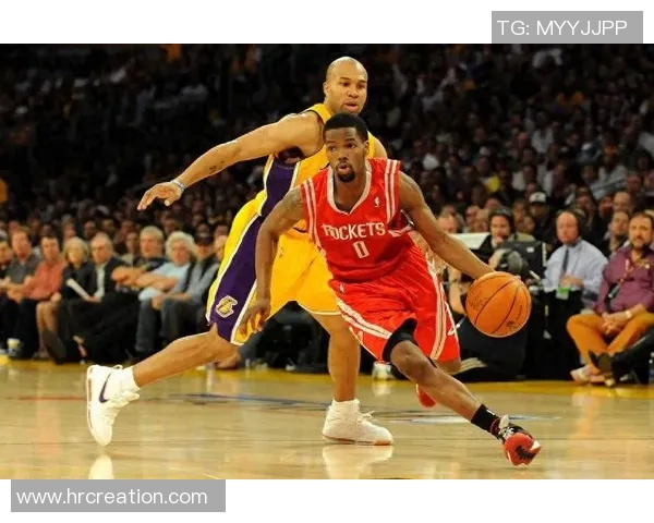 马尚布鲁克斯的篮球传奇之路与职业生涯的辉煌成就探讨